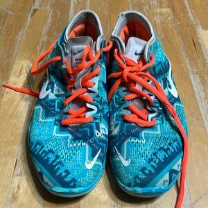 Nike Women's Blue and Orange Athletic Shoes